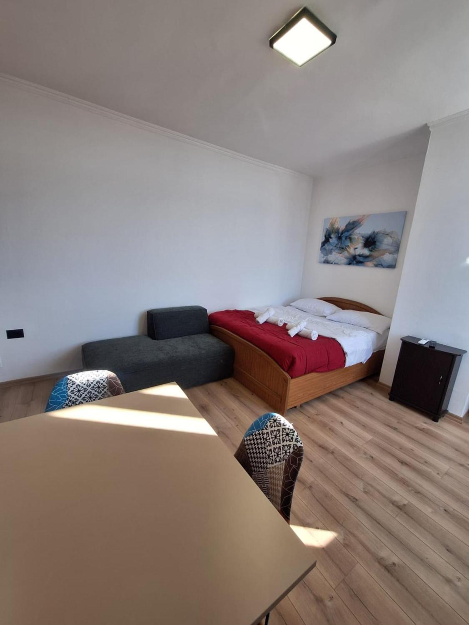 Albania Apartment Comfort Near Tirana City Center מראה חיצוני תמונה